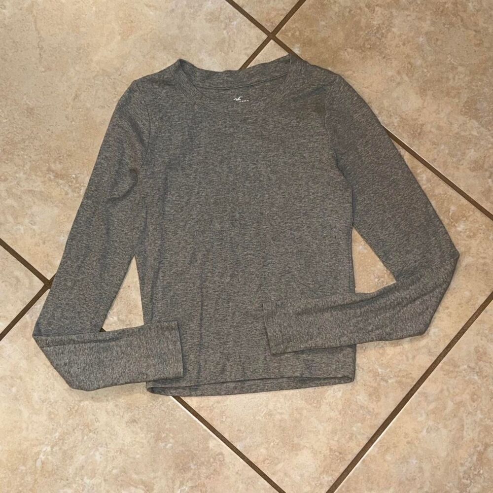 Hollister-co Women's Grey Top
